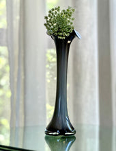 Load image into Gallery viewer, Vintage Glass Stem Vases