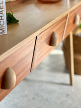 Load image into Gallery viewer, Dresser with Slidable Mirror