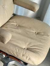 Load image into Gallery viewer, Vintage Stoll Giroflex Leather Chair