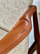 Load image into Gallery viewer, Mid-Century Finn Juhl-Style Couch