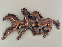 Load image into Gallery viewer, Moulded Wall Hanging Horses