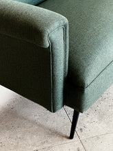 Load image into Gallery viewer, Vintage Style Classic Couch