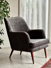Load image into Gallery viewer, Elegant Curved Armchair