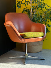 Load image into Gallery viewer, Retro Zodiac Swivel Chair