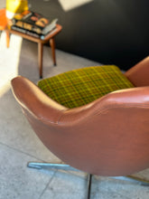 Load image into Gallery viewer, Retro Zodiac Swivel Chair