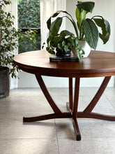 Load image into Gallery viewer, Vintage Dining Set