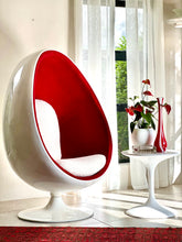 Load image into Gallery viewer, Retro Swivel Egg Chair