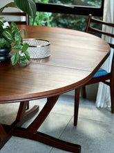Load image into Gallery viewer, Vintage Dining Set
