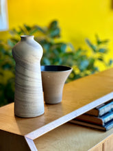Load image into Gallery viewer, Charming Pottery Art Vase