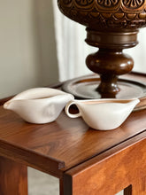 Load image into Gallery viewer, Luna Del Mar Porcelain Creamer & Sugar Bowl Set
