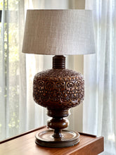 Load image into Gallery viewer, Retro Table Lamp