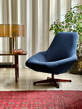 Load image into Gallery viewer, 1960's Swedish Mid-Century Swivel Chair by Dahléns Dalum,for Fåtöljindustri AB
