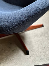 Load image into Gallery viewer, 1960's Swedish Mid-Century Swivel Chair by Dahléns Dalum,for Fåtöljindustri AB