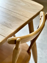 Load image into Gallery viewer, Bakker & Steyger Dining Set