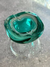 Load image into Gallery viewer, Emerald Murano Ashtray