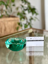 Load image into Gallery viewer, Emerald Murano Ashtray