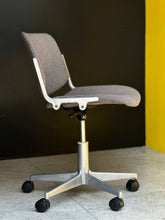 Load image into Gallery viewer, Swivel Desk Chair DSC108 by Giancarlo Piretti for Anonima Castelli