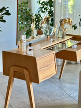 Load image into Gallery viewer, Mid-Century Oak Dressing Table
