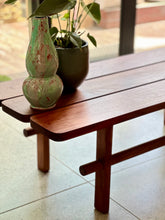 Load image into Gallery viewer, Goslin Pottery Vase