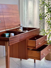 Load image into Gallery viewer, Frystark Dresser - Liftable Storage