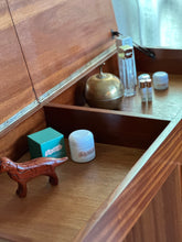 Load image into Gallery viewer, Frystark Dresser - Liftable Storage