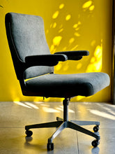 Load image into Gallery viewer, Cast Aluminium Rolling Office Chairs