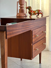 Load image into Gallery viewer, Frystark Dresser - Liftable Storage