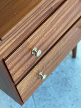 Load image into Gallery viewer, Frystark Dresser - Liftable Storage