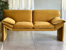Load image into Gallery viewer, Post Modern "De Sede" Style Couch