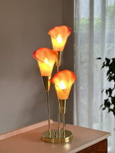 Load image into Gallery viewer, Calla-Style Lilly Table Lamp - Three Stem