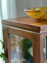 Load image into Gallery viewer, Retro Display/Drinks Cabinet