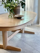 Load image into Gallery viewer, Mid-Century Dining Room Set