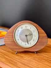 Load image into Gallery viewer, Vintage Colombia Wooden Mantle Clock