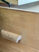 Load image into Gallery viewer, Retro Oak Kist