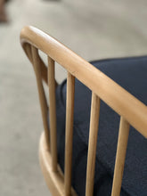 Load image into Gallery viewer, Ercol Mid-Century Studio Couch / Daybed