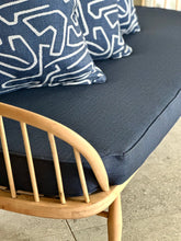 Load image into Gallery viewer, Ercol Mid-Century Studio Couch / Daybed