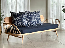 Load image into Gallery viewer, Ercol Mid-Century Studio Couch / Daybed