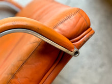 Load image into Gallery viewer, Vintage "Geoffrey Harcourt" Artifort Swivel Chair