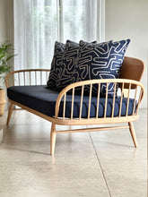 Load image into Gallery viewer, Ercol Mid-Century Studio Couch / Daybed