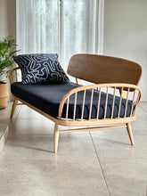 Load image into Gallery viewer, Ercol Mid-Century Studio Couch / Daybed