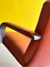 Load image into Gallery viewer, Vintage "Geoffrey Harcourt" Artifort Swivel Chair