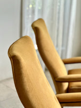 Load image into Gallery viewer, Parker Knoll Armchair - High Back