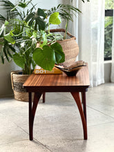 Load image into Gallery viewer, Wishbone Style Coffee Table