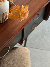 Load image into Gallery viewer, Aristocraft Mahogany Dresser With Mirror