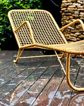 Load image into Gallery viewer, Retro Steel Sun Lounger