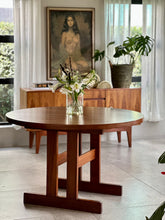 Load image into Gallery viewer, Mid-Century Round Dining Table