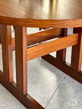 Load image into Gallery viewer, Mid-Century Round Dining Table