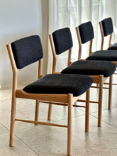 Load image into Gallery viewer, Oak Six Seater Dining Set