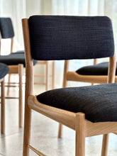 Load image into Gallery viewer, Oak Six Seater Dining Set