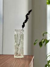 Load image into Gallery viewer, Bark Style Vase
